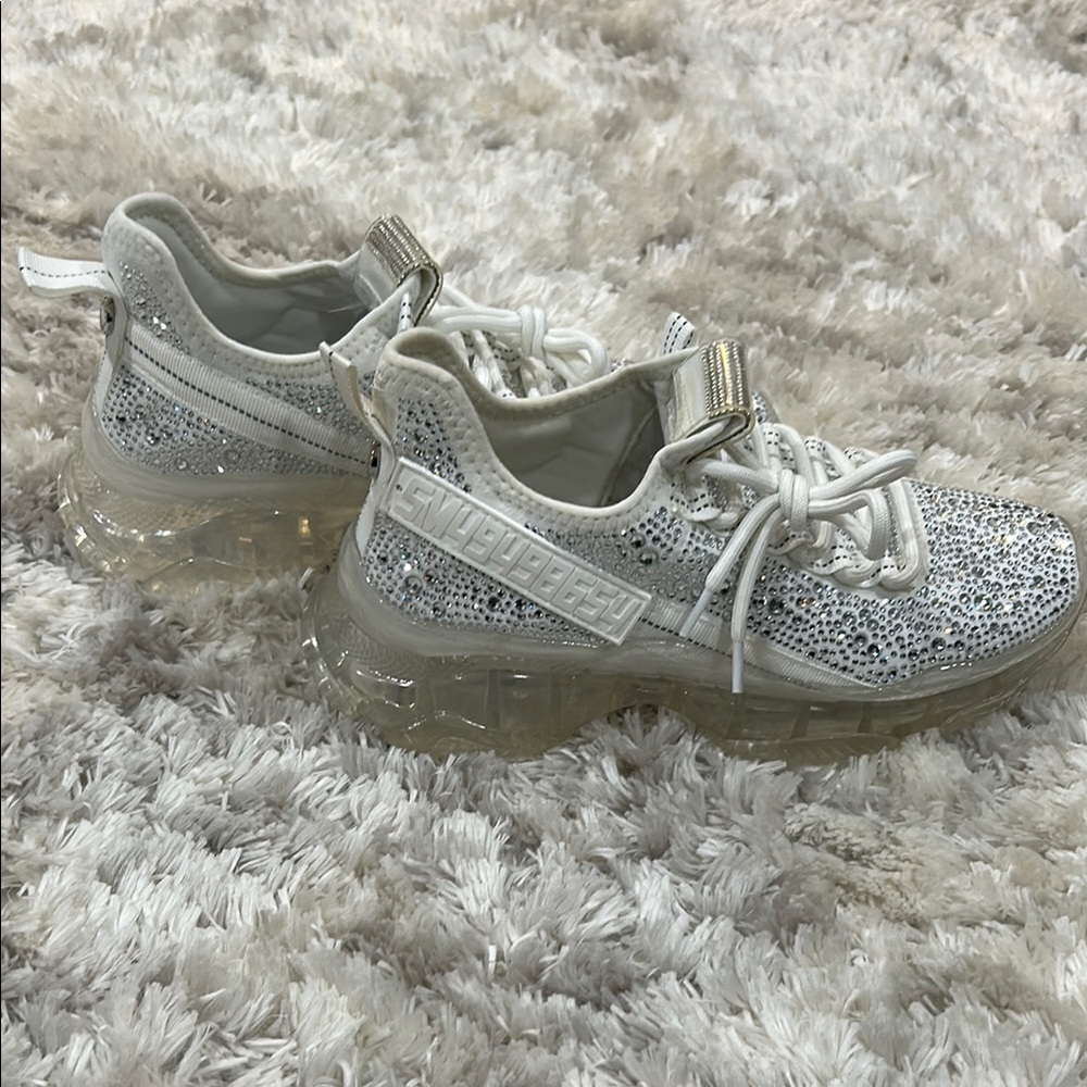 Steve Madden Rhinestone White Sneakers with Chunky Sole and Textured Upper - Picture 6 of 7